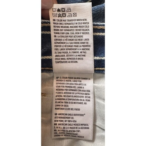 American Eagle, Pinstriped Mom Jean Size 2 Tapered Leg, denim - Picture 11 of 14